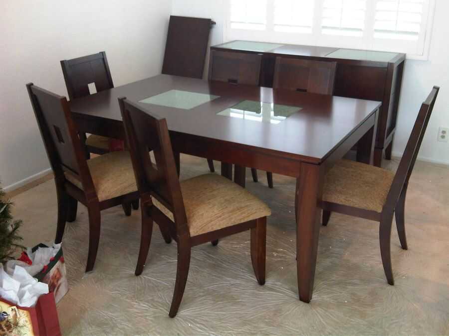 Coaster Dining Table & Chairs